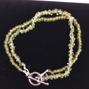 Peridot and bead bracelet